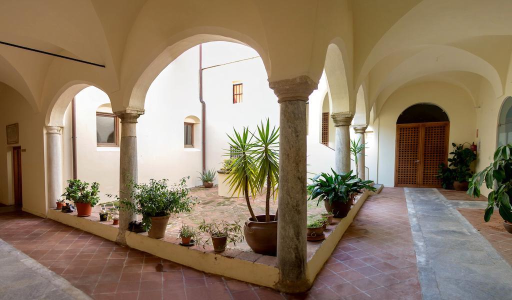Albergue Convento De San Francisco Сафра Екстериор снимка