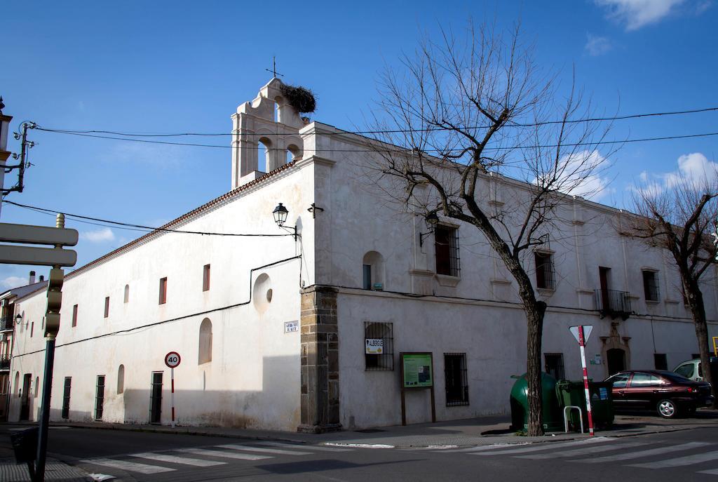 Albergue Convento De San Francisco Сафра Екстериор снимка