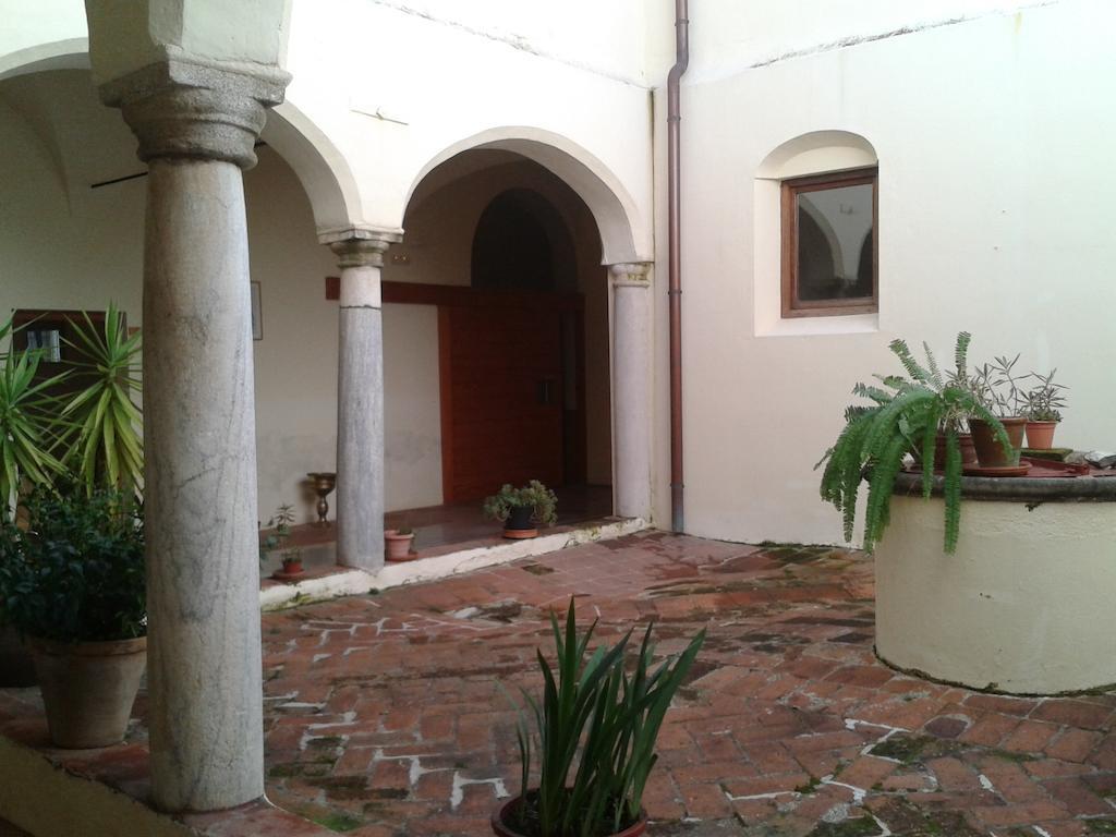 Albergue Convento De San Francisco Сафра Екстериор снимка