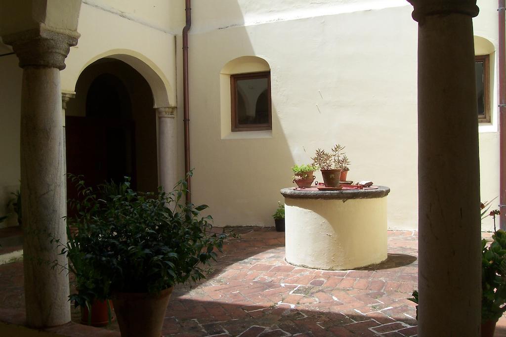 Albergue Convento De San Francisco Сафра Екстериор снимка